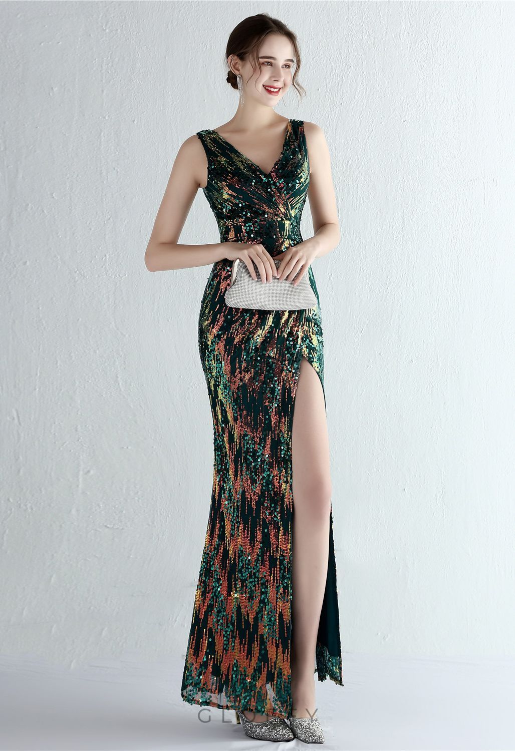 Emerald Çok Renkli Payetli Yırtmaçlı Maxi Elbise