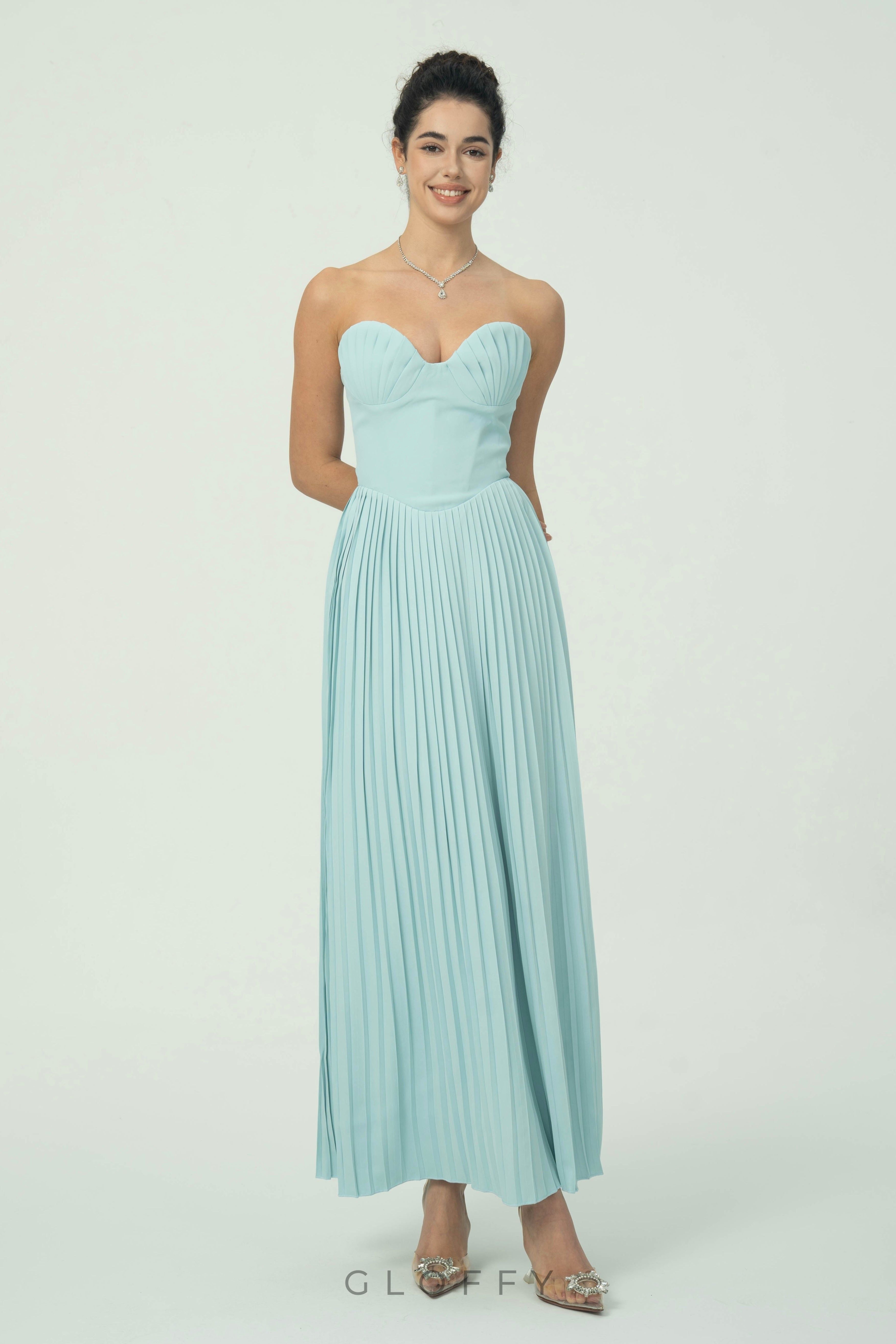 Élodie Straplez Piliseli Korse Formlu Maxi Elbise