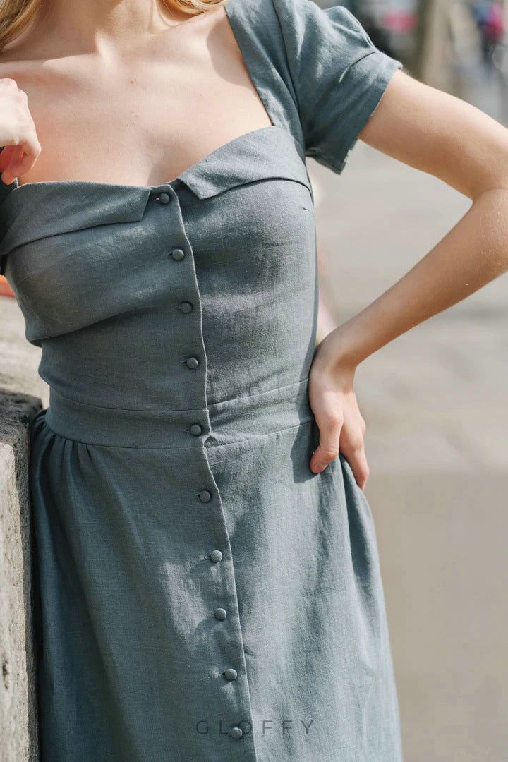 Marcelle Bağcıklı Sırt Detaylı Düğmeli Midi Elbise