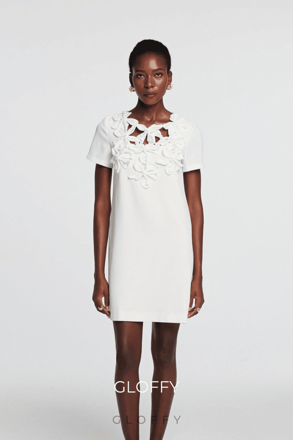 Kira Kısa Kollu Çiçek Desenli Mini Elbise