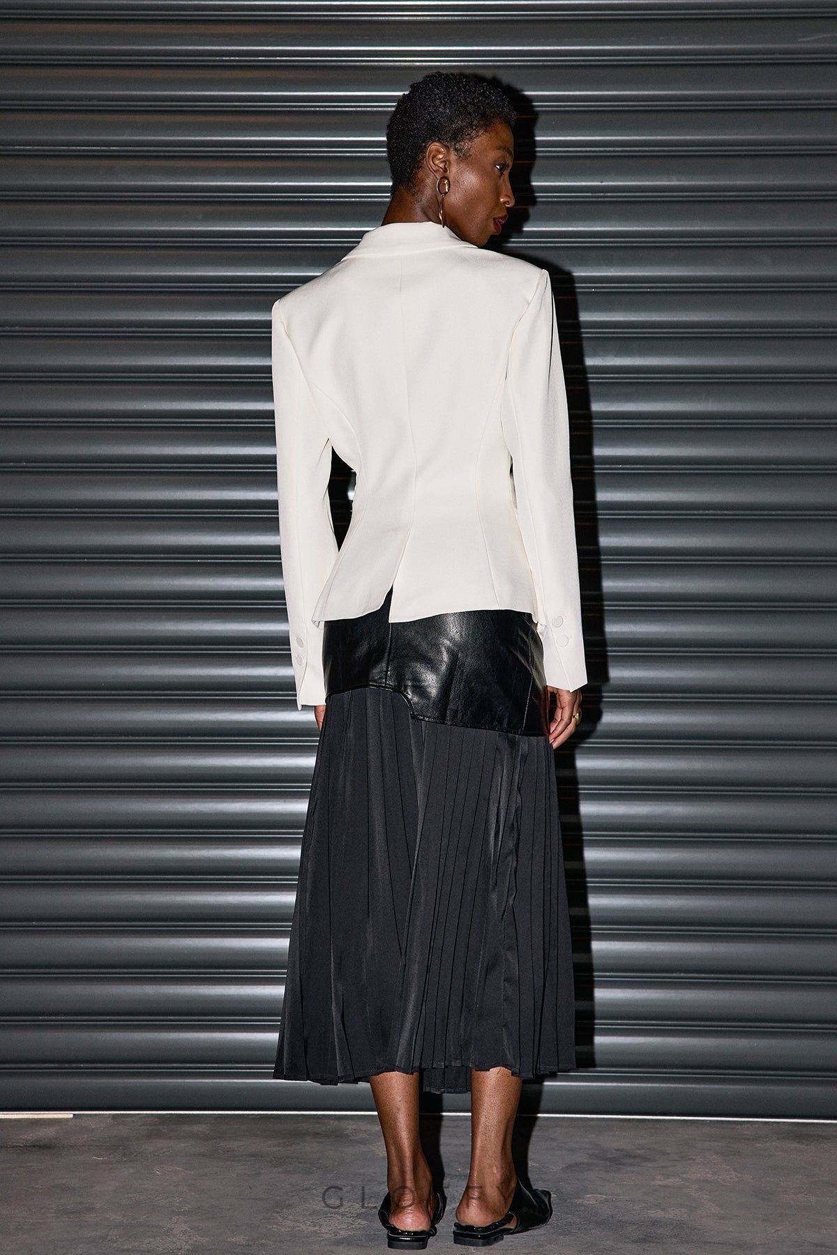 Alitzel Deri ve File Detaylı Siyah Midi Etek