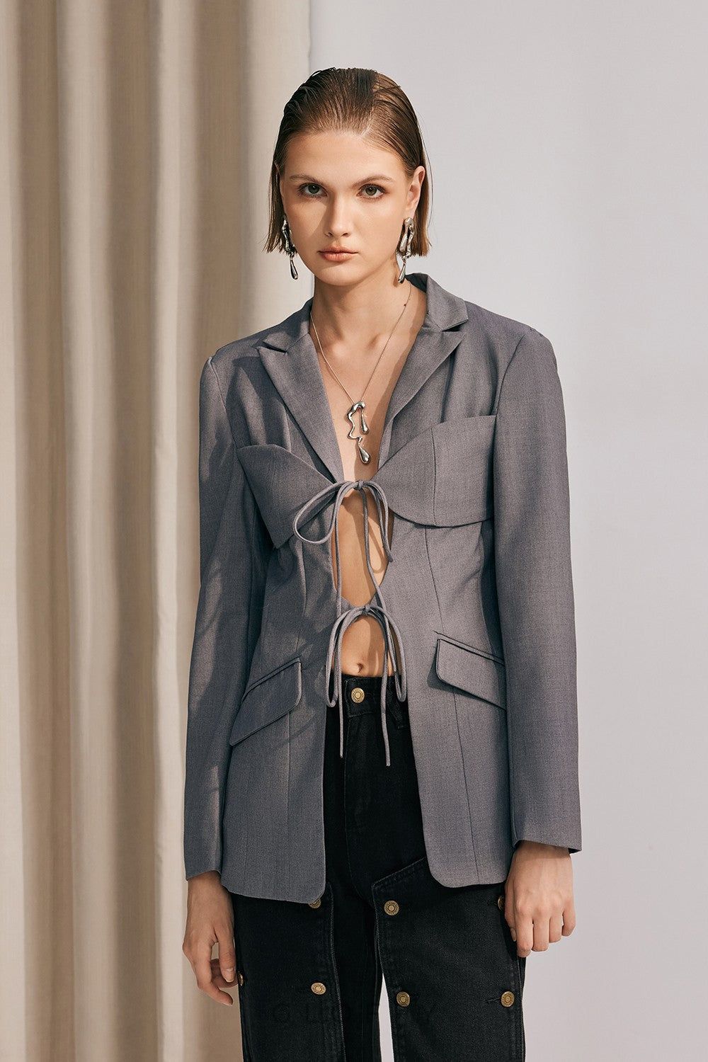 Arlette Bağcıklı Dekolteli Ceket