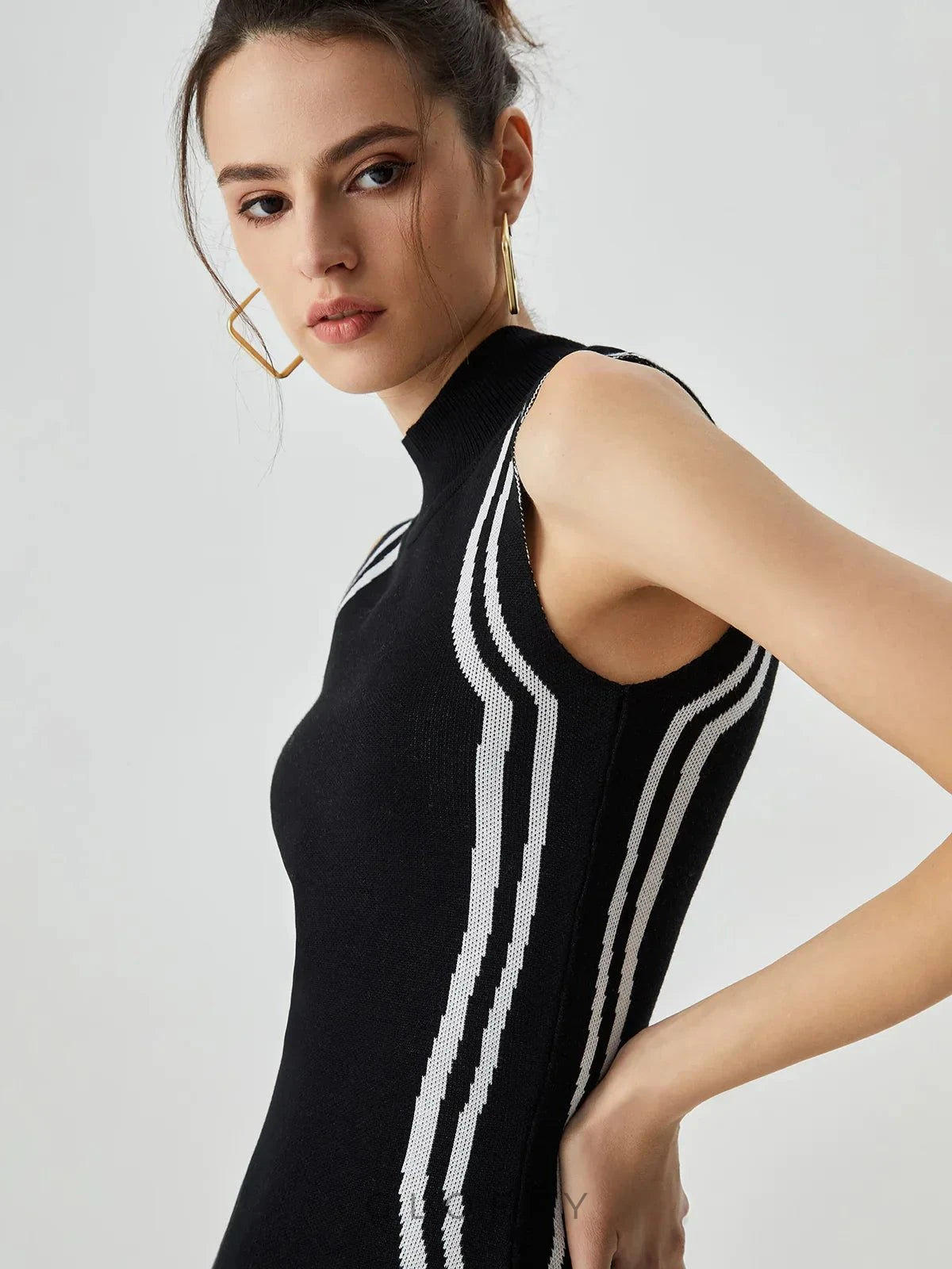 Zephira Asimetrik Dalga Detaylı Midi Elbise