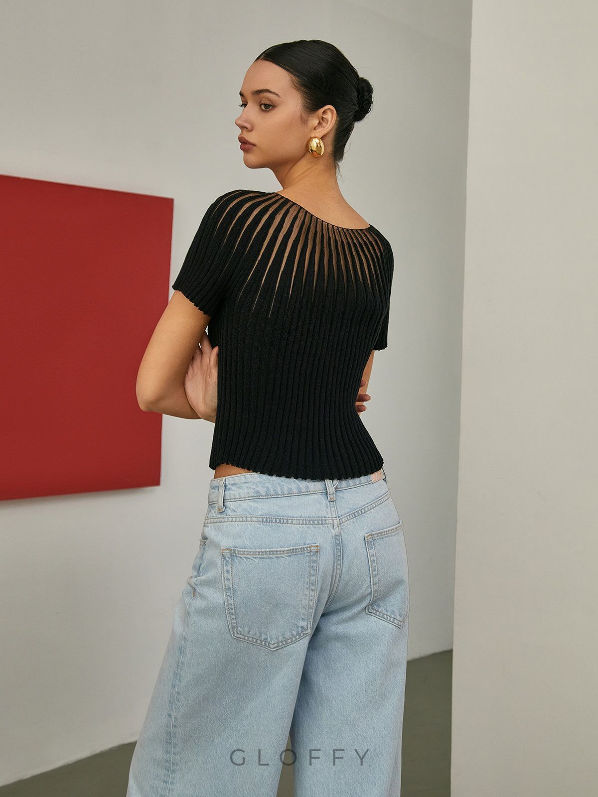 Kısa Kollu Dikişsiz Fitilli Triko Bluz – Siyah