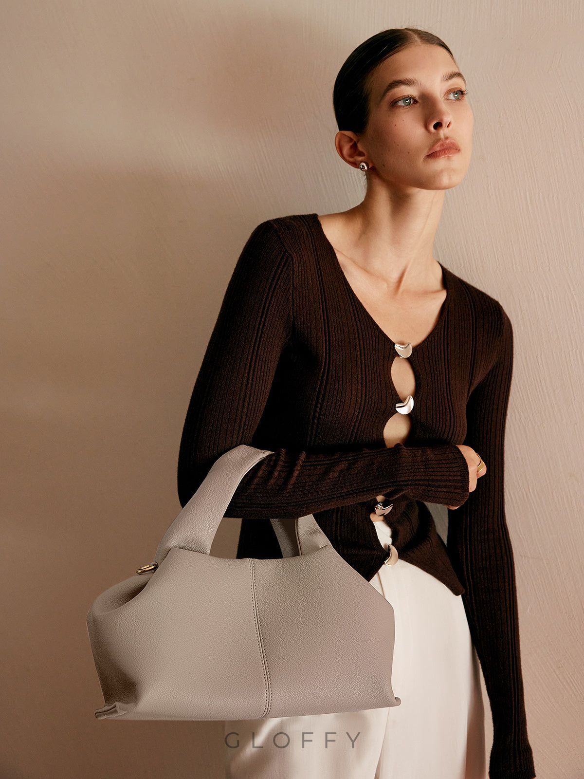 Sade Detaylı Börek Çanta