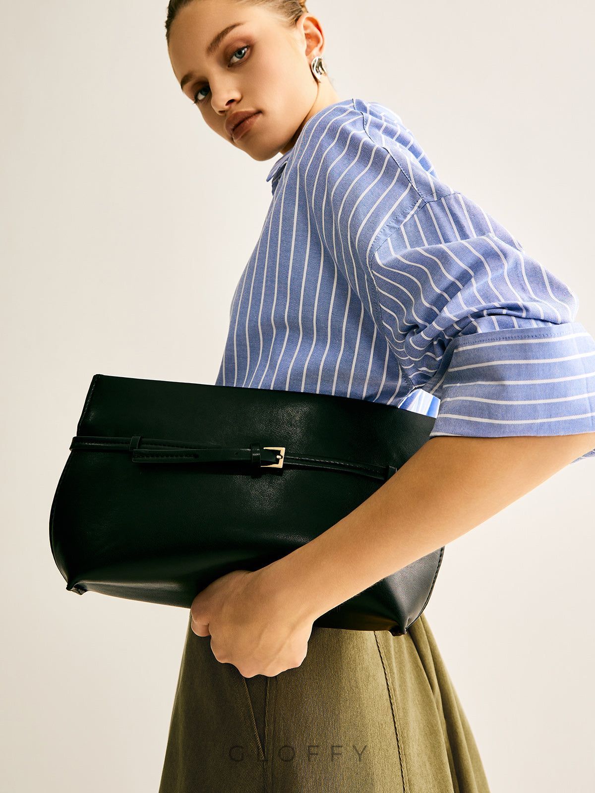 Kemer Dekor Bölmeli Clutch Çanta