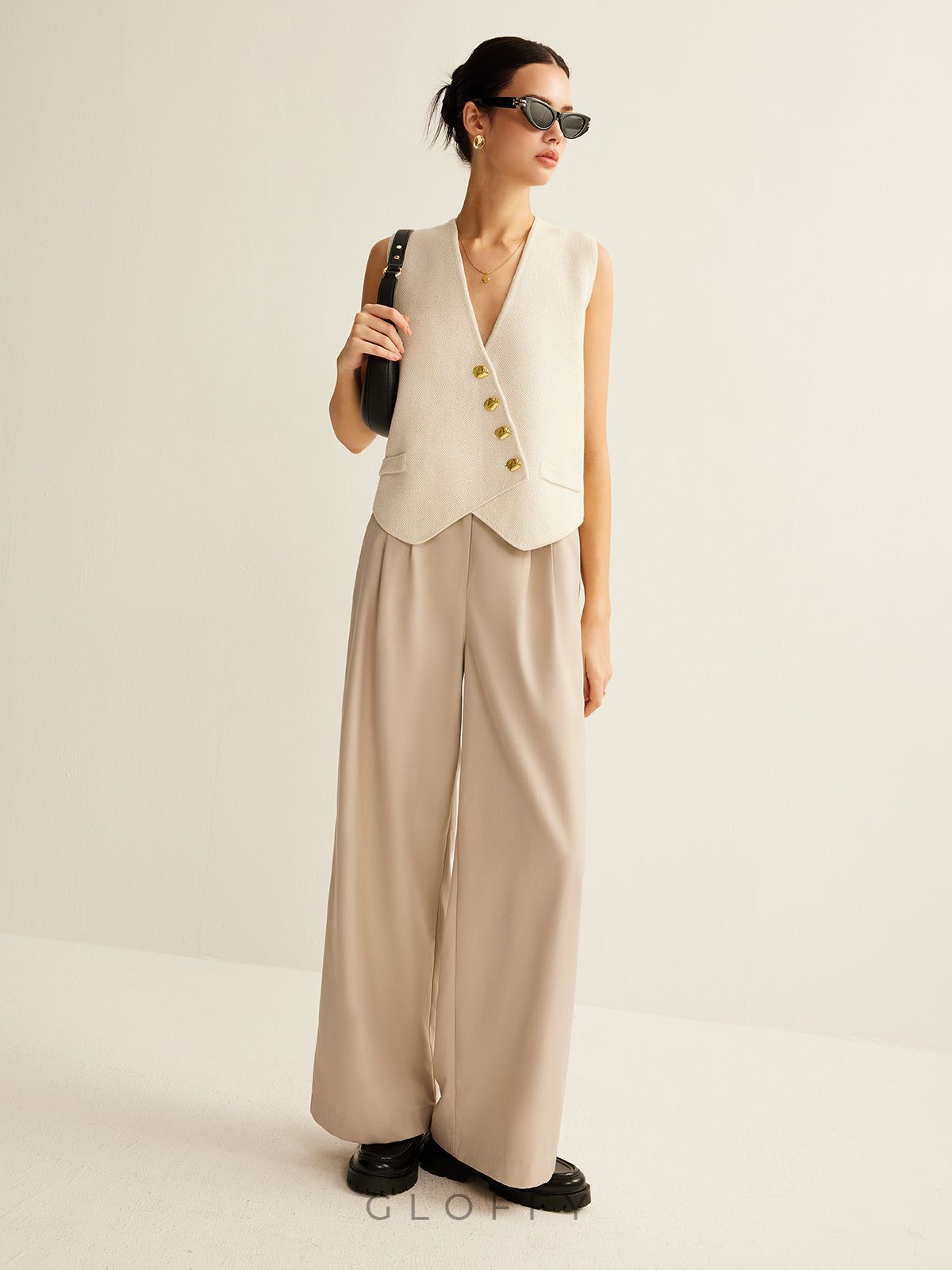 Asimetrik Düğmeli Triko Yelek – Ekru