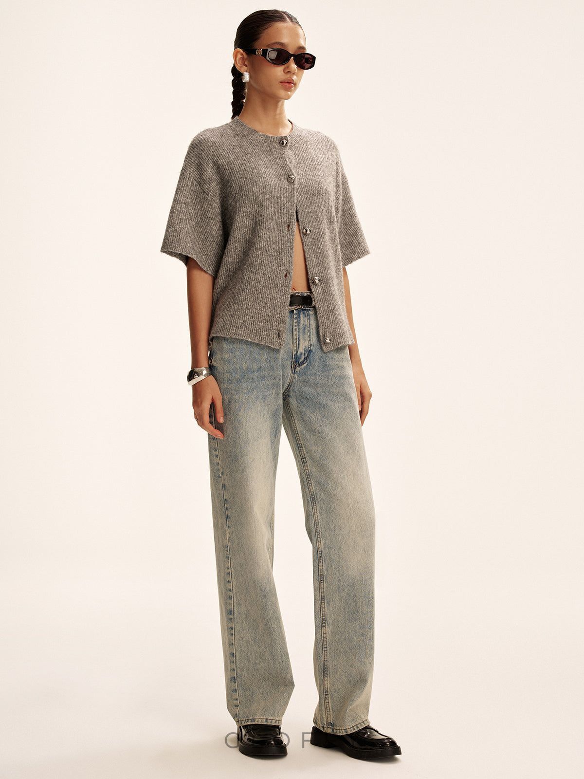 Dökümlü Düğmeli Kısa Kollu Triko Hırka – Gri