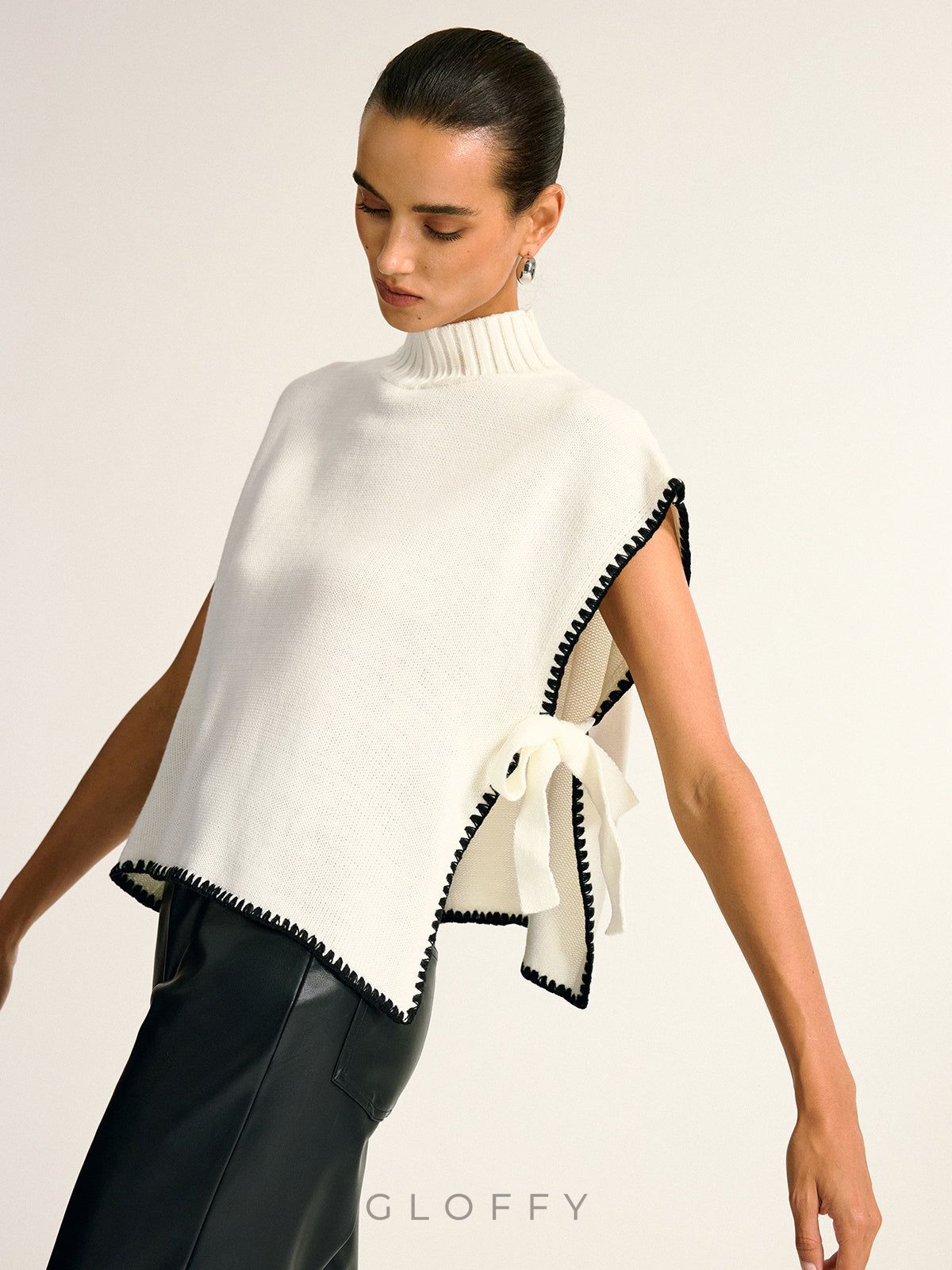 Kontrast Kenar Yan Fiyonk Yuvarlak Yaka Süveter Yelek