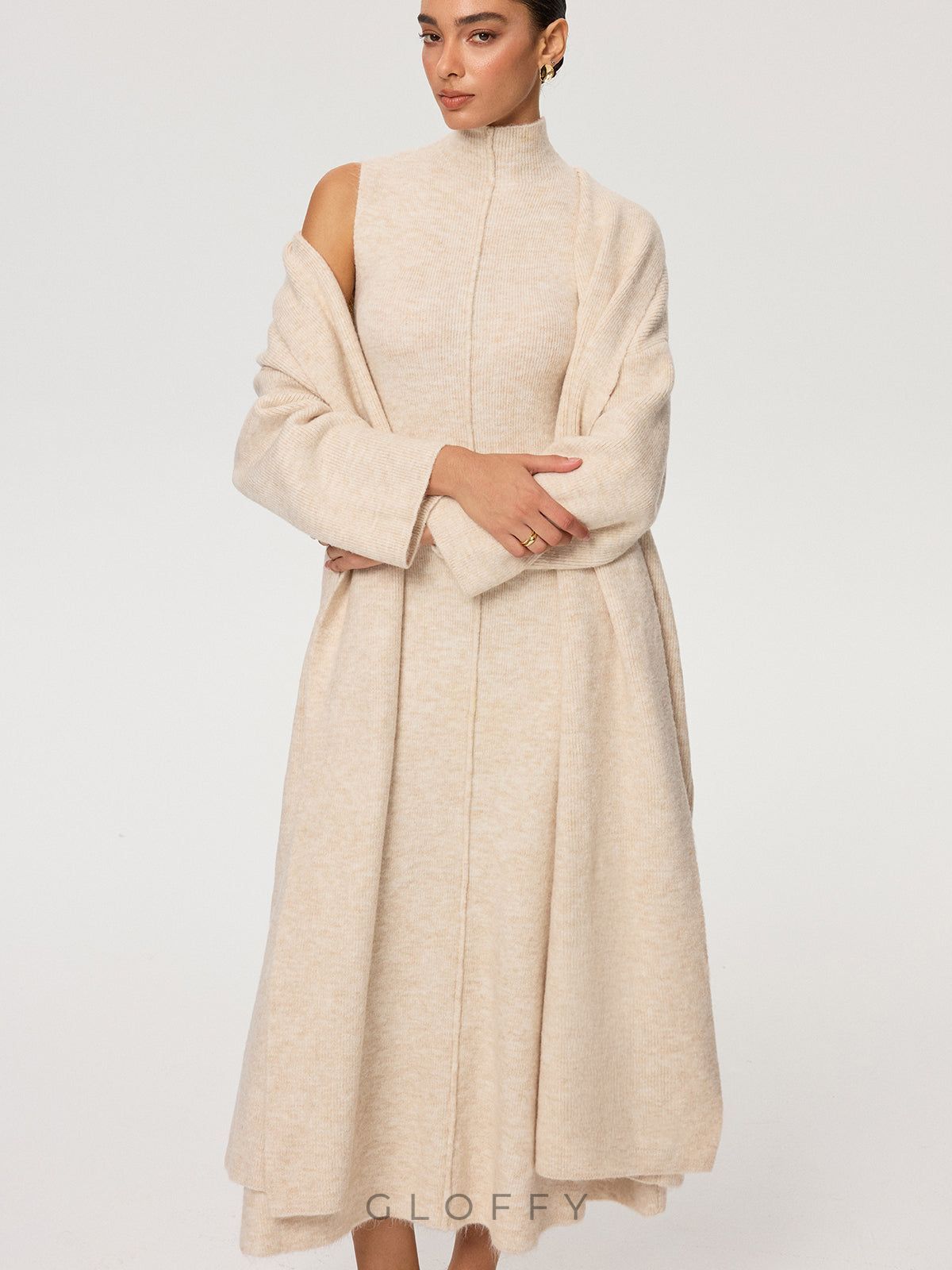 Örgü Yelek ve Balıkçı Yaka Yeleksiz Elbise İki Parçalı Takım