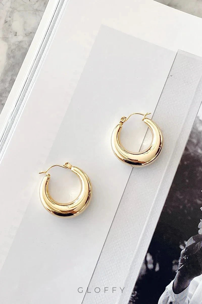 Temel Halka Küpeler - Altın