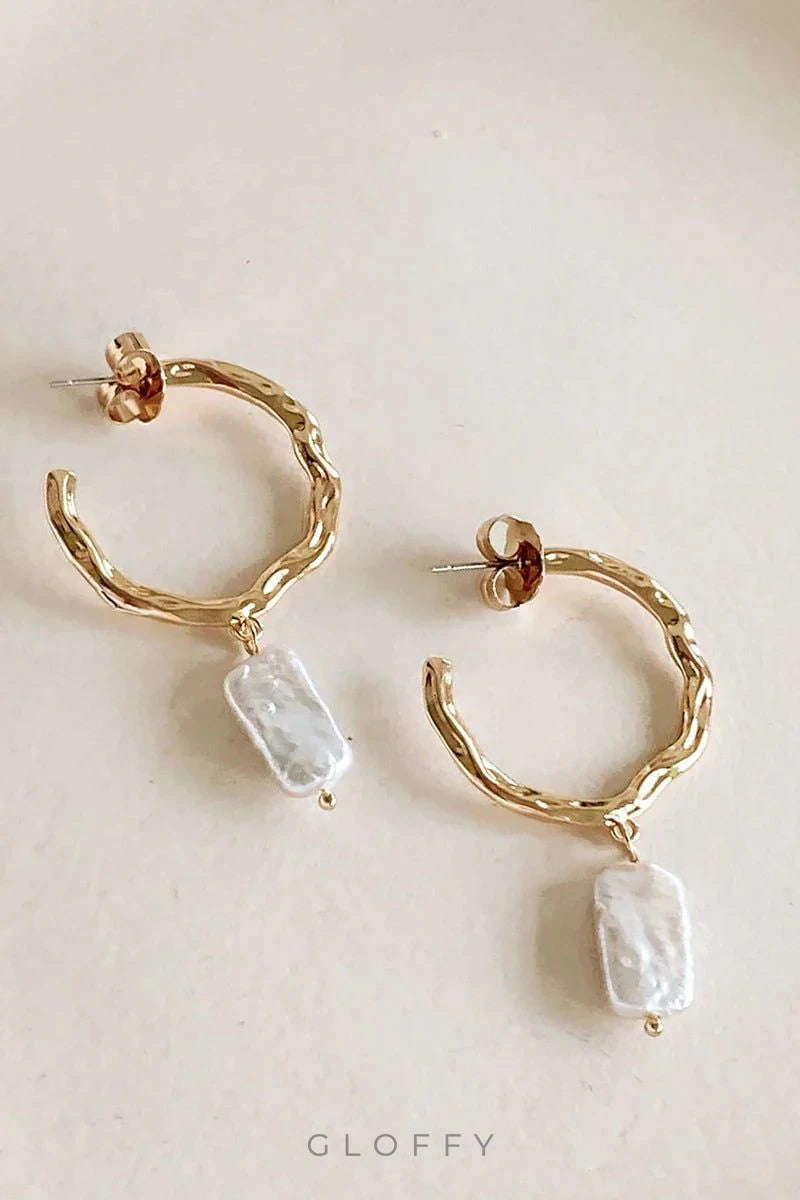 Dövülmüş Metal İnci Damla Küpeler - Altın/Krem