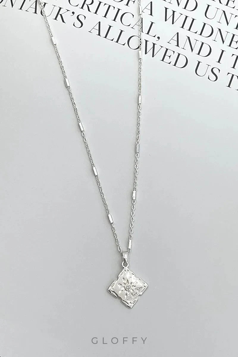 Cleo Kolye - Gümüş