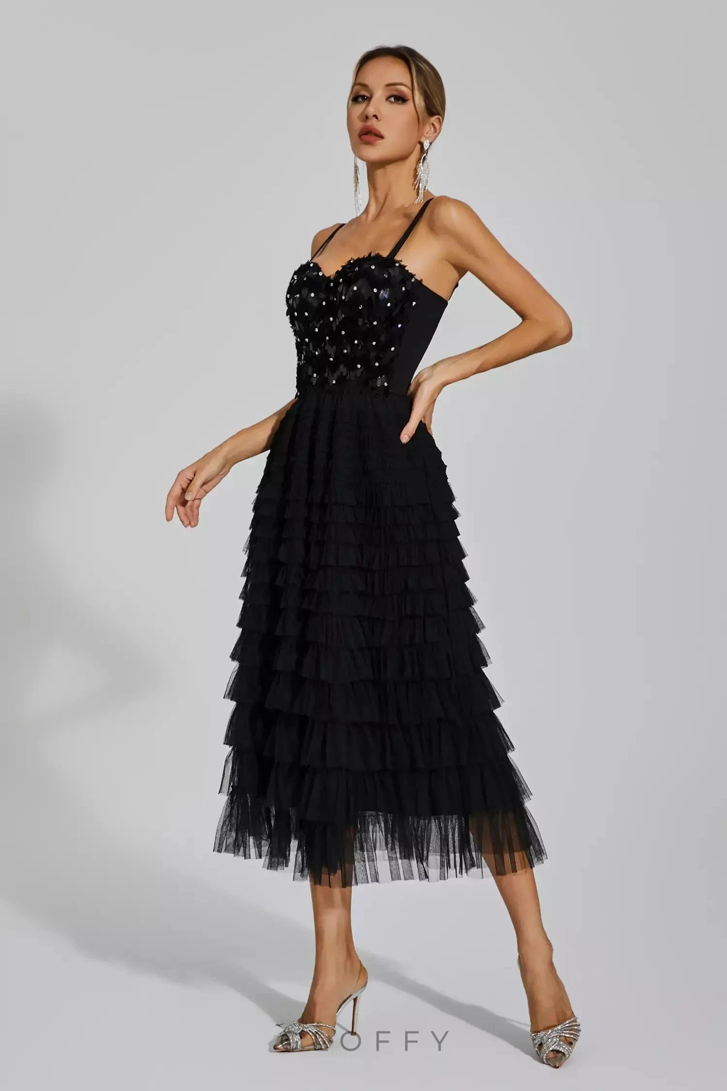 Tatiana Siyah Payetli Askılı Maxi Elbise