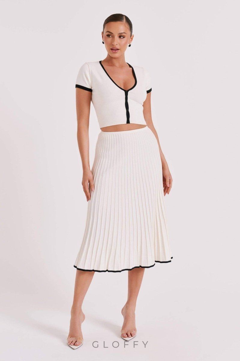 Marcia V Yaka Pileli Etek Takımı