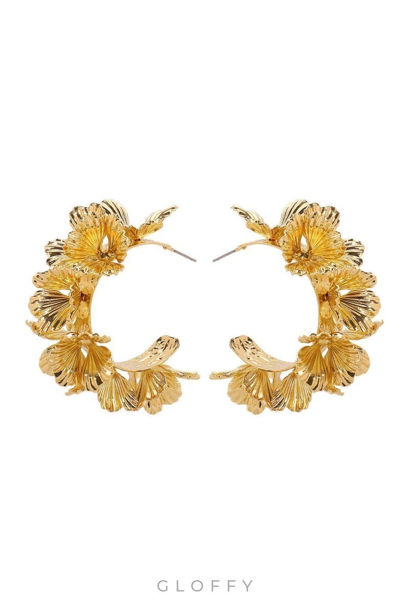 Çok Katmanlı Çiçekli C Şeklinde Küpeler