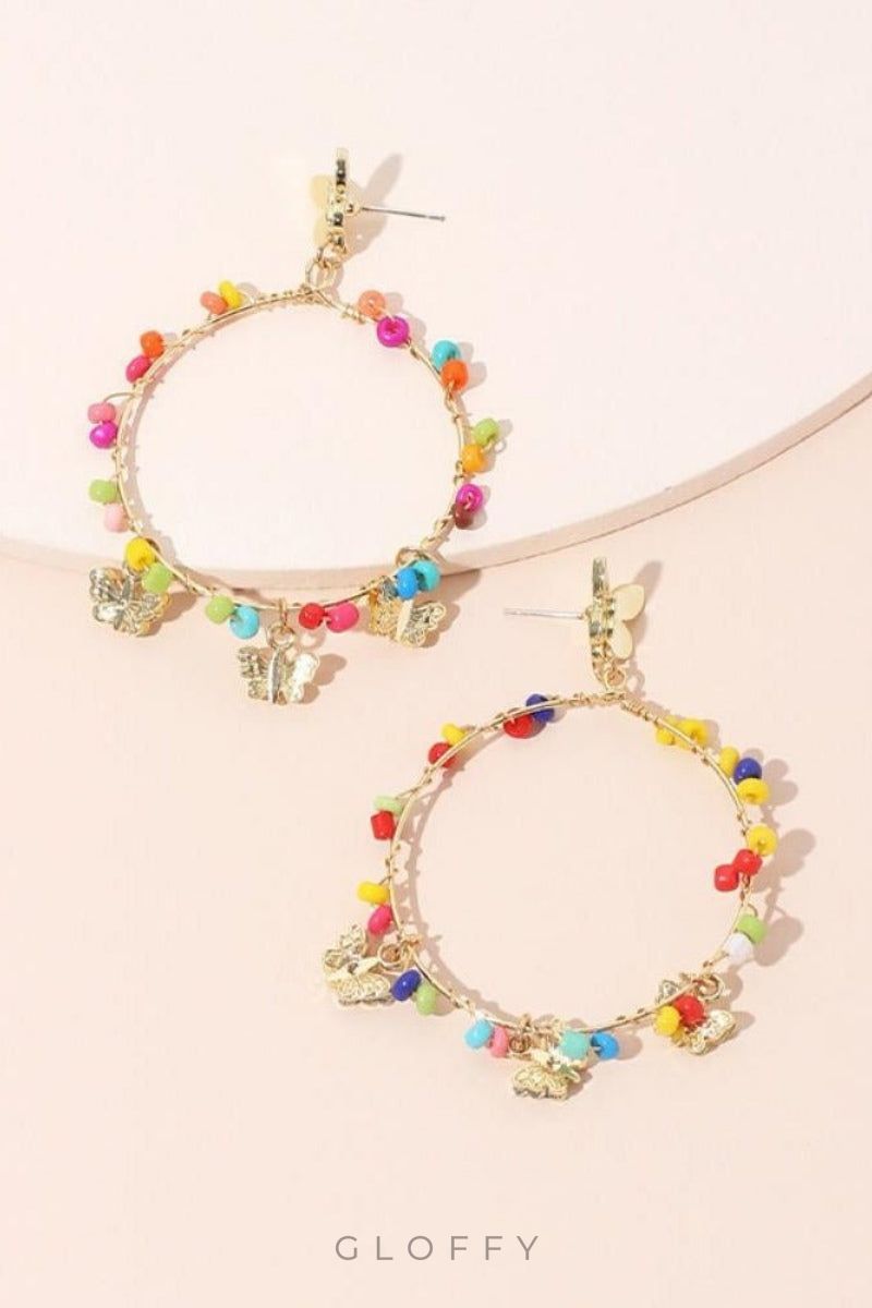 Myra Gökkuşağı Boncuklu Kelebek Halka Küpe