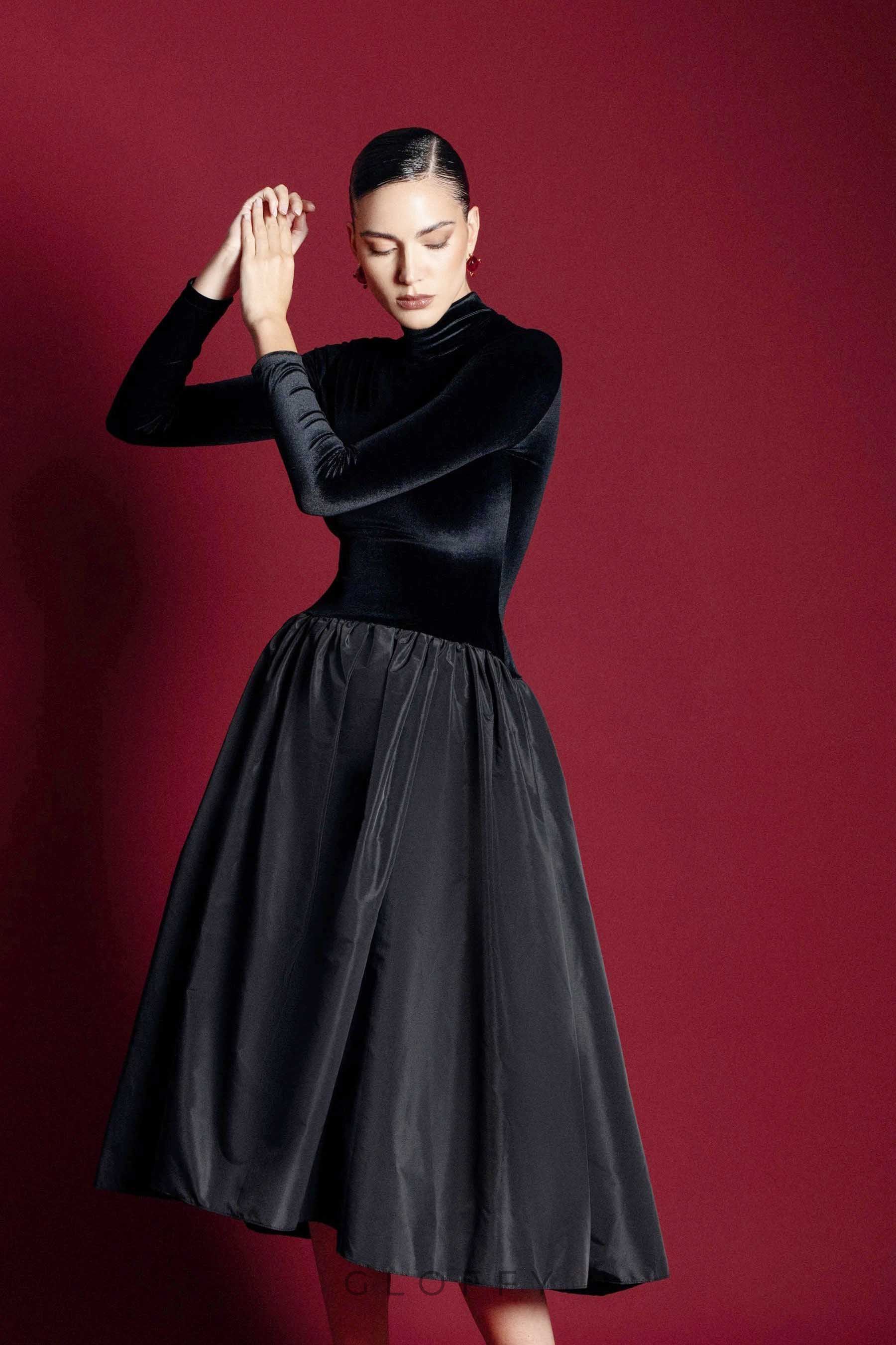 Florienne Uzun Kollu Maxi Elbise