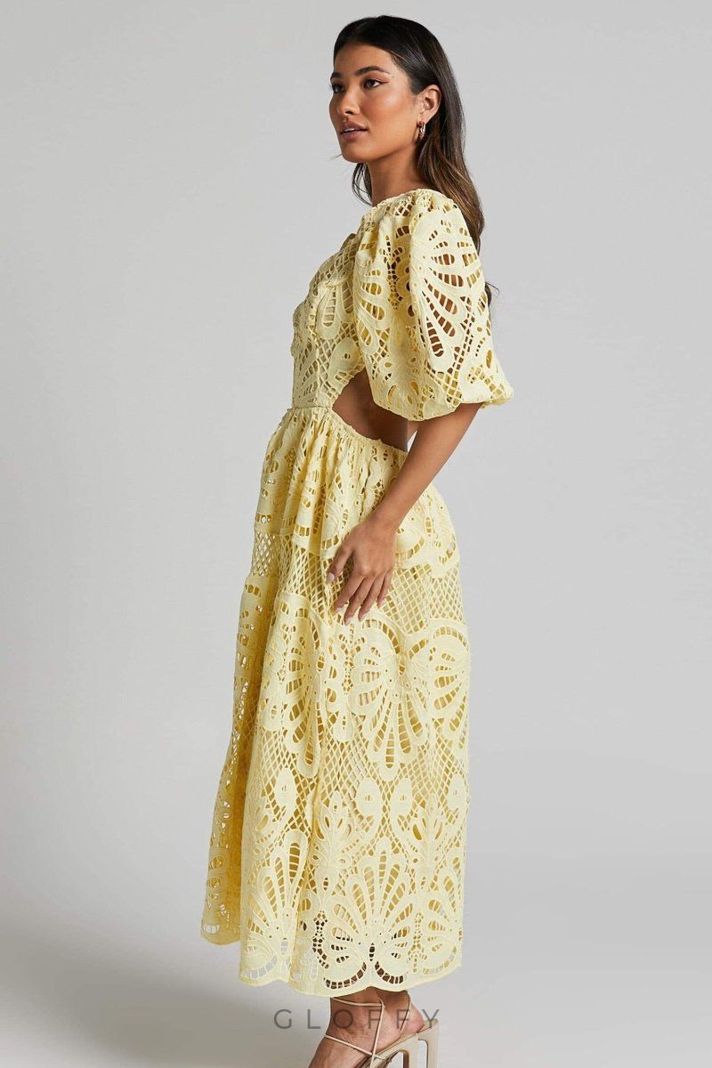 Sandra İşlemeli Dantel Kesimli Midi Elbise